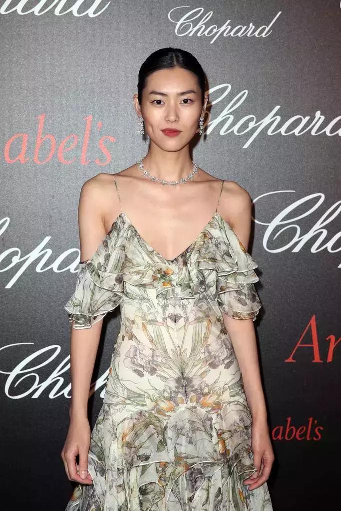 刘雯的高级穿搭一般人也可以拥有,刘雯最新日常穿搭图片