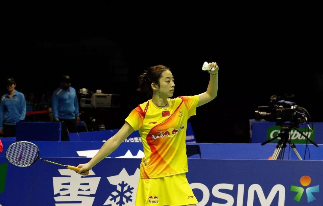 最快的高远球,站立式发高远球