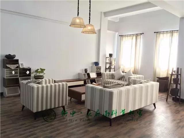 红酒遇见亚麻，新春优雅+——2018年新申亚麻村狗年新春葡萄酒会