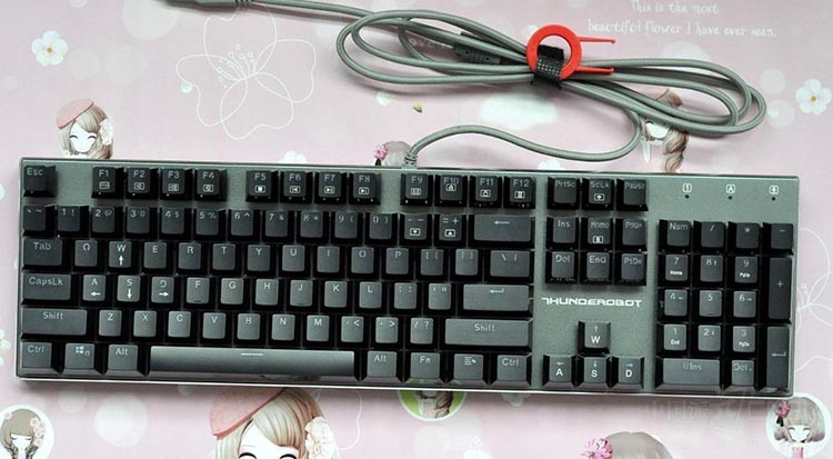 机械键盘黑轴红轴青轴茶轴哪个好,红轴和青轴茶轴键盘区别