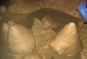 喀斯特地貌溶洞银子岩,广西桂林银子岩溶洞