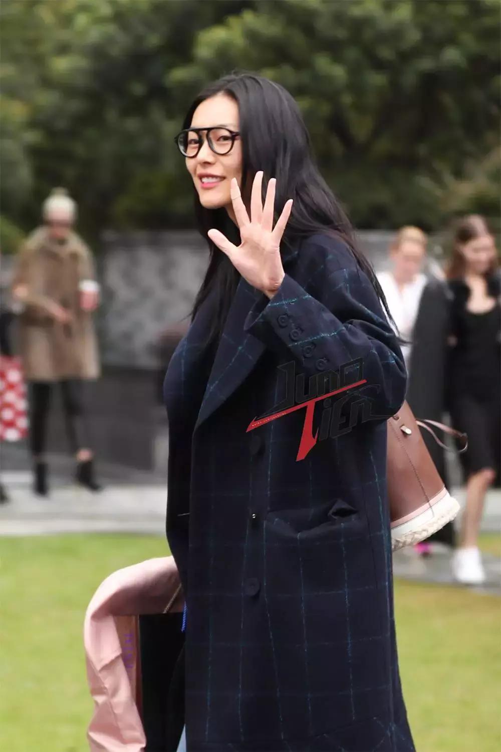 刘雯的高级穿搭一般人也可以拥有,刘雯最新日常穿搭图片