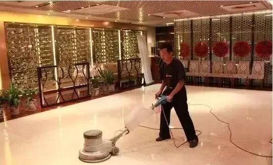 瓷砖划痕修复液会腐蚀瓷砖吗,瓷砖划痕严重修复最有效的方法