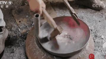 《舌尖3》带火中国“锅”代购和他的锅传承者：不要翻墙进厂抢！