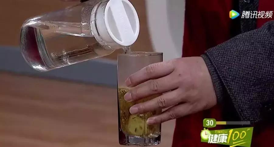 姜茶加上“两个宝”，驱寒暖胃，缓解口臭！功效更强，口感更佳~