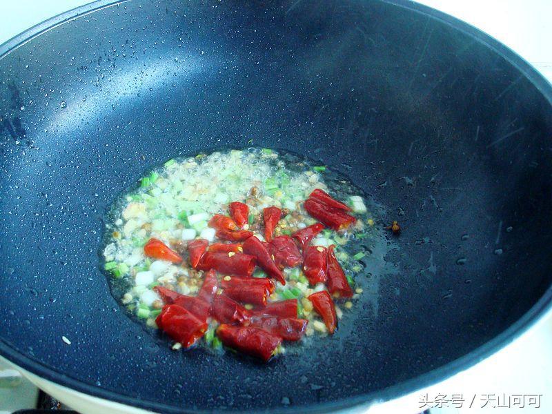 麻辣虾尾做出来不辣不麻,再也不用去外面吃了