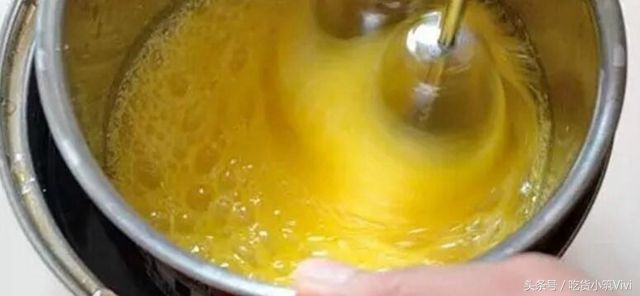 全蛋打发失败做什么,烘焙师教你蛋清打发