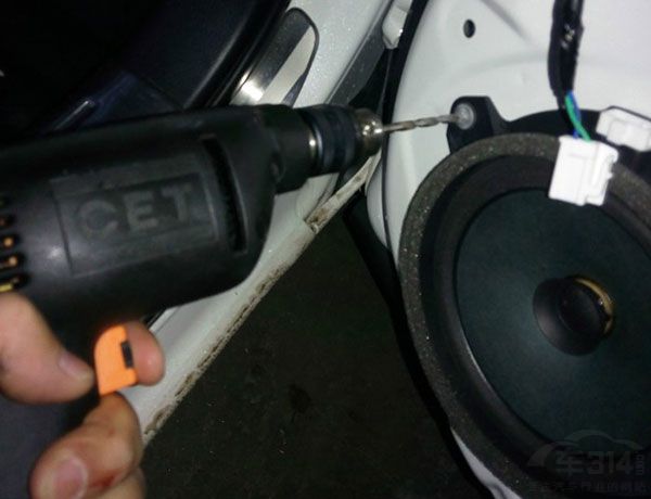 丰田雷凌音响改装怎么布线,雷凌音响改装最佳方案