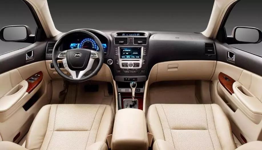 邯郸北方汽修学校永年校区,邯郸无痕修复事故车