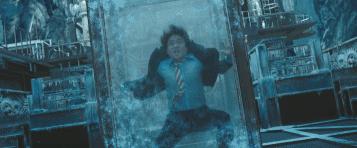 这部几乎把韩国人都赶到影院的巨片，我一手五颗星一手一颗星