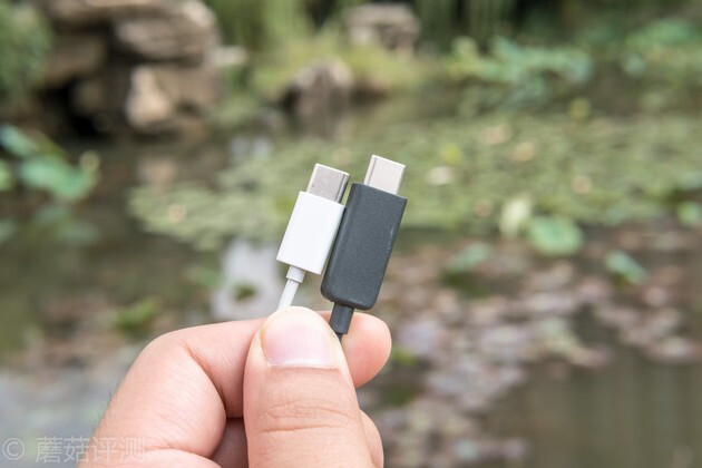 用上这个，让你的手机音质提升一倍都不止——HTCType-C转3.5