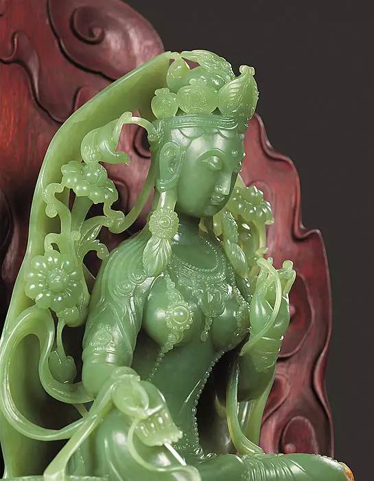 为什么玉雕的观音都是闭眼睛的,如何看玉观音和玉佛的好坏