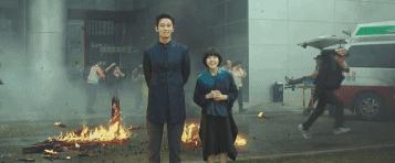 这部几乎把韩国人都赶到影院的巨片，我一手五颗星一手一颗星