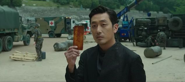 这部几乎把韩国人都赶到影院的巨片，我一手五颗星一手一颗星