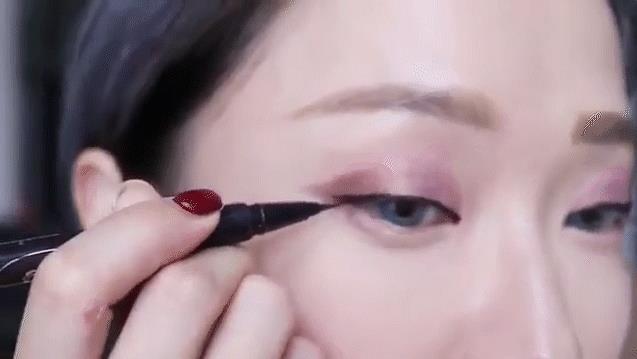 左边眼尾眼线不顺手怎么画,眼尾线条不平整是什么原因