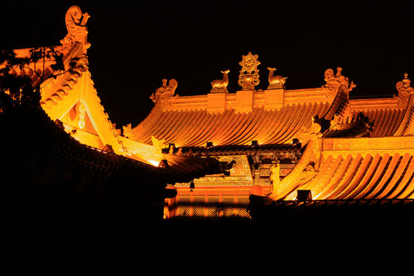 每年正月十五，内蒙古草原两千多座寺庙会同时跳这种神秘的祭祀舞