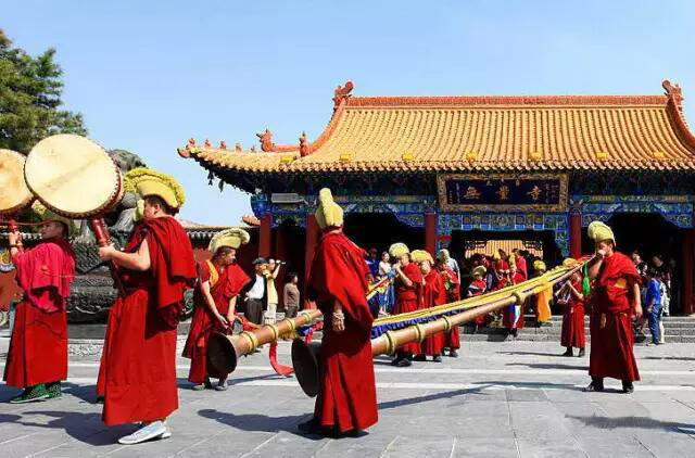 每年正月十五，内蒙古草原两千多座寺庙会同时跳这种神秘的祭祀舞