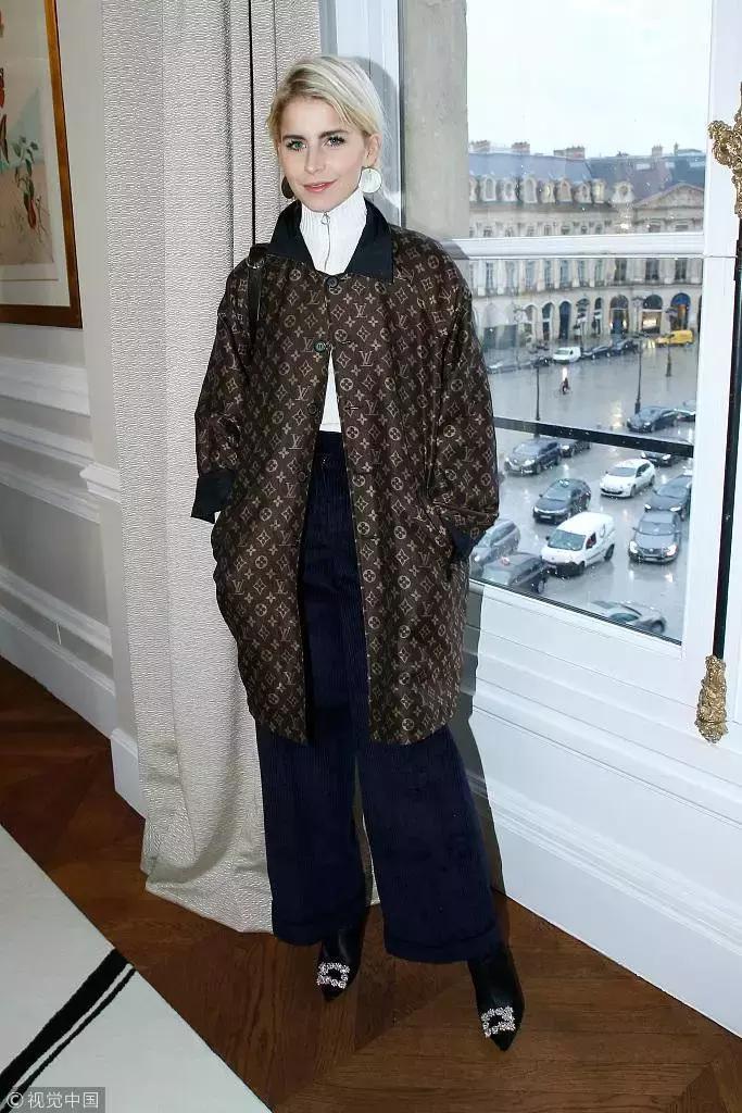 鞋子怎么选择适合自己的脚,选对鞋子对脚的好处