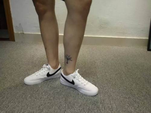 既好看又耐穿的运动鞋,公认好看又脚感好的休闲运动鞋