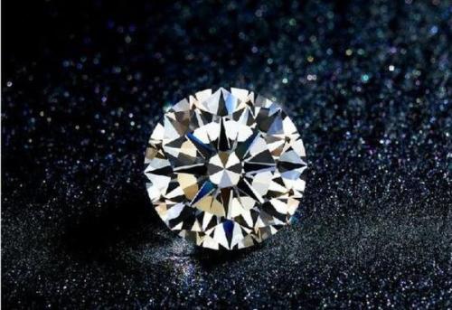 钻石滴水法能鉴别真假吗,手机灯光鉴别钻石真假