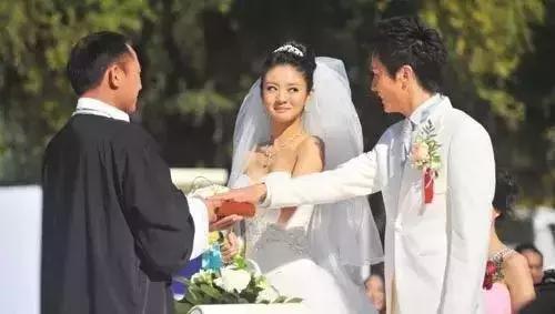 安以轩与胡歌,安以轩仙剑奇侠传牺牲