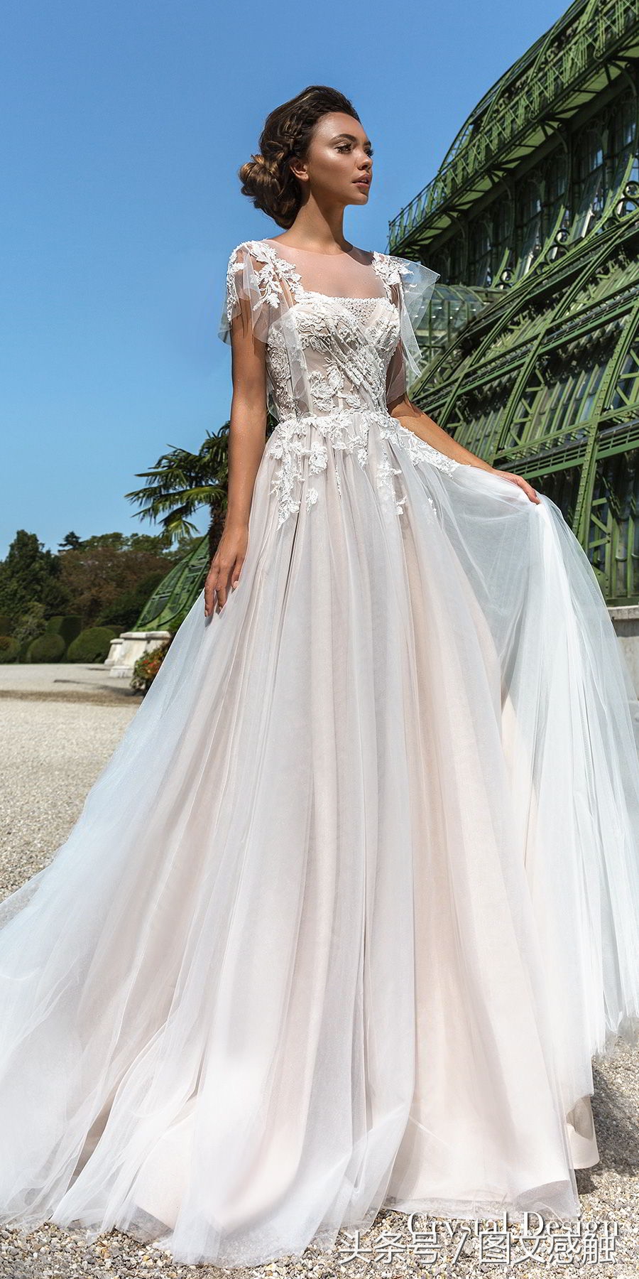 水晶设计2018婚纱“皇家花园”及高级定制新娘礼服
