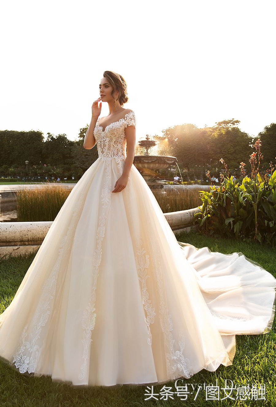 水晶设计2018婚纱“皇家花园”及高级定制新娘礼服