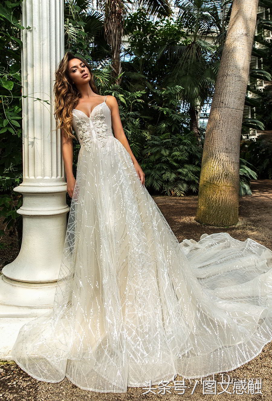 水晶设计2018婚纱“皇家花园”及高级定制新娘礼服