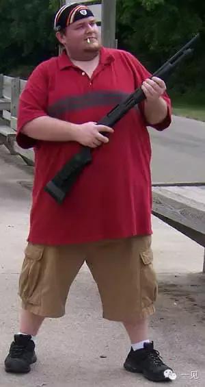 型男怎么可以不会穿Polo衫