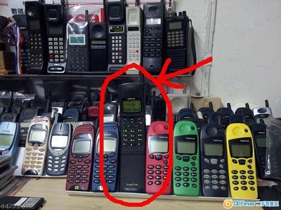 诺基亚8110香蕉机能装5g卡吗,诺基亚8110香蕉机有什么功能