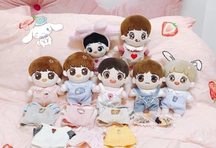 易烊千玺粉丝在直播间抢的福袋,让易烊千玺粉丝感动到哭的礼物