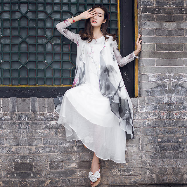 十款最好看的防晒衫,防晒衫搭配起来也是比较时髦的