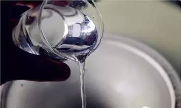 家长关注：3岁男童患上马桶皮炎！