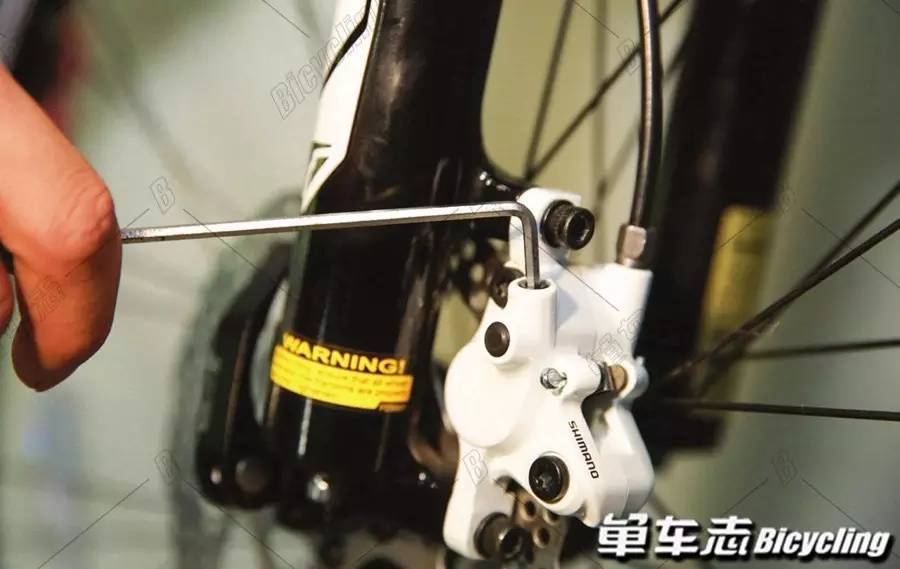 山地车碟刹异响怎么解决,山地车洗车后碟刹异响