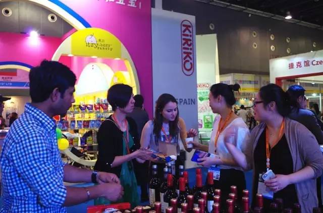 待小布说出真相，今天在进口商品展木有买买买的亲，要后悔到明年了！