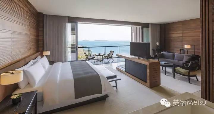 一家惊艳国牌度假界、一家美翻华北民宿圈，两种体验，看见最妩媚的青岛