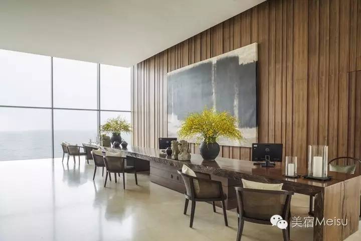 一家惊艳国牌度假界、一家美翻华北民宿圈，两种体验，看见最妩媚的青岛