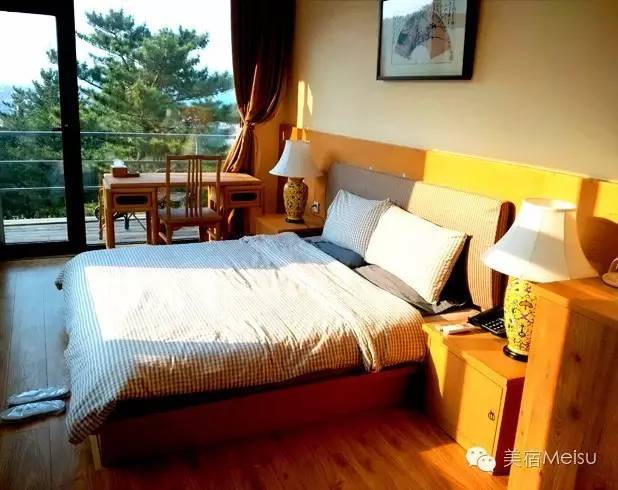 一家惊艳国牌度假界、一家美翻华北民宿圈，两种体验，看见最妩媚的青岛