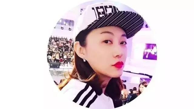 濂崇敓鍖呭寘閲屽繀澶囩殑mini褰╁,minibag鐧借壊