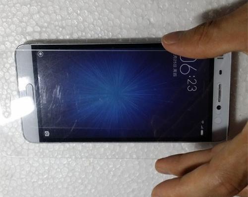 手机贴膜教程钢化膜哪边是正面,手机贴膜怎么贴钢化膜教程