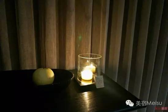 一家惊艳国牌度假界、一家美翻华北民宿圈，两种体验，看见最妩媚的青岛