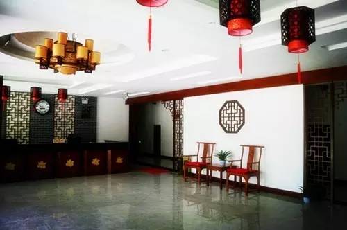 洛阳住哪个酒店好玩,洛阳酒店旅游攻略