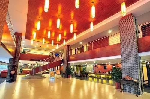 洛阳住哪个酒店好玩,洛阳酒店旅游攻略