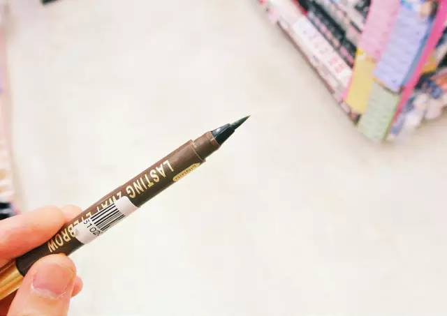 美妆好物推荐眼线防水,新手眼线平价推荐持久不晕染