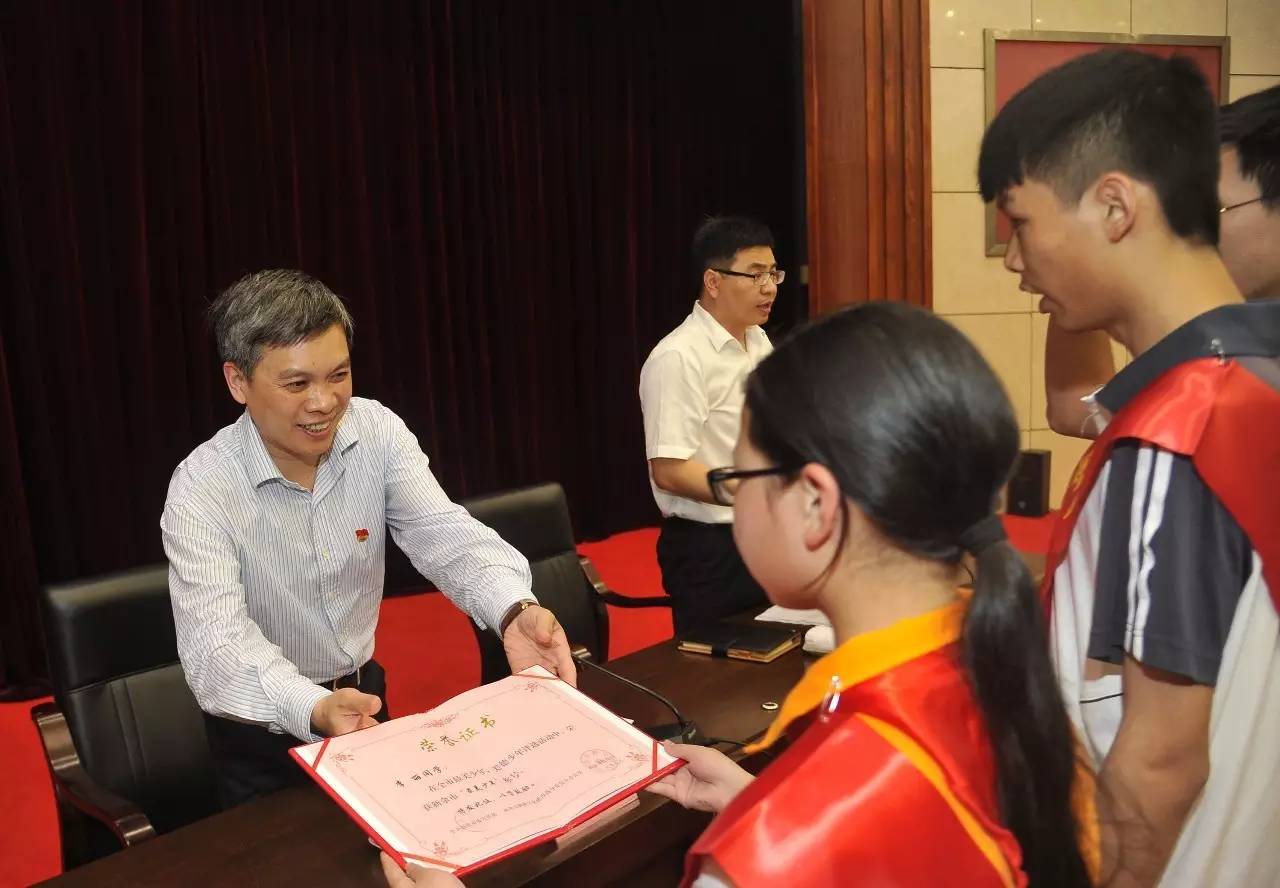 四川省政府刘捷,荆州市人民政府刘捷