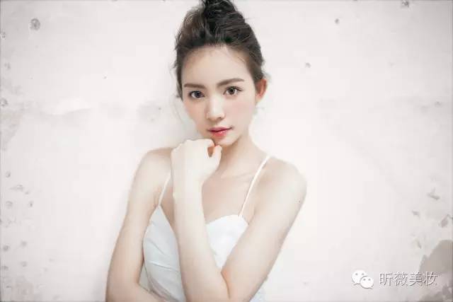 做通体雪白小公主！阳光~我不怕你！