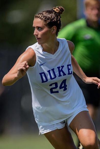 美国姑娘的真情自白：我身材有啥好看的？看我踢球吧！