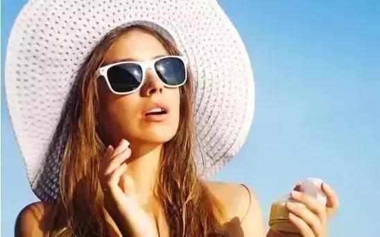 美妆店的cpb隔离霜是真的吗,美妆店用的隔离