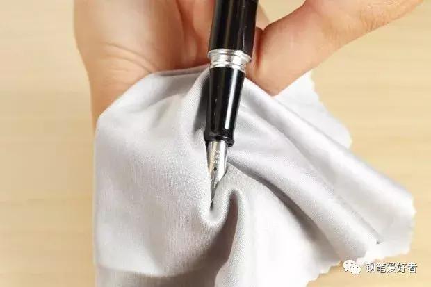 钢笔笔尖怎么调整写字好看,钢笔书写不流畅怎样快速解决