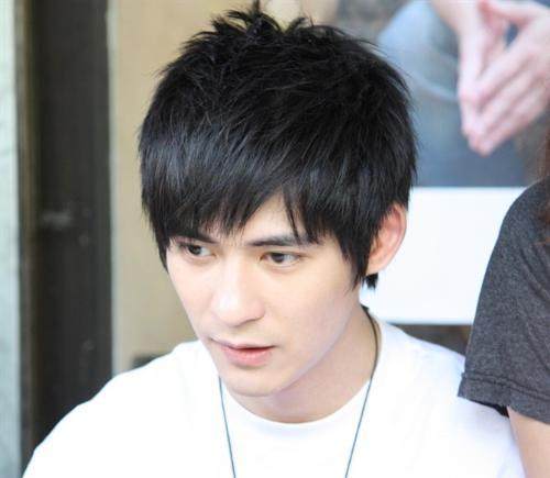 作为f4之一的周渝民,周渝民一点不显老